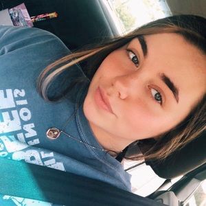 Meet your Posher, Savannah